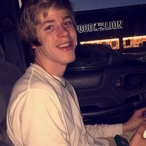 Meet your Posher, Zach